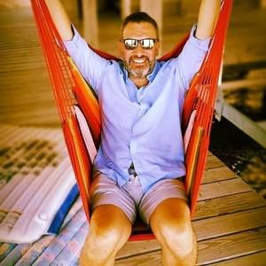 Meet your Posher, Henry